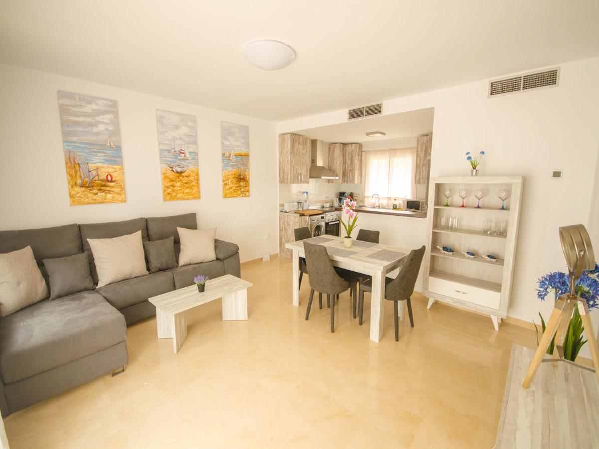 Bungalow Sergio Естепона Екстериор снимка