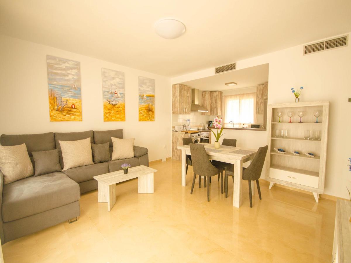 Bungalow Sergio Естепона Екстериор снимка